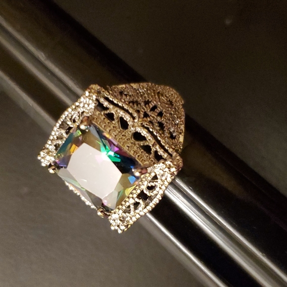 New Emerald Cut Mystic Topaz Silver Statement Ring. - Picture 8 of 16